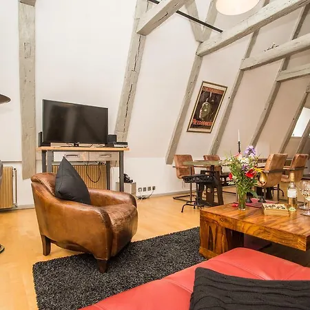 Atelierwohnung Im Altstadthaus *