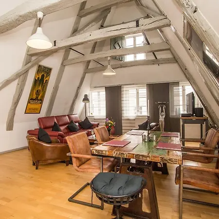 Atelierwohnung Im Altstadthaus