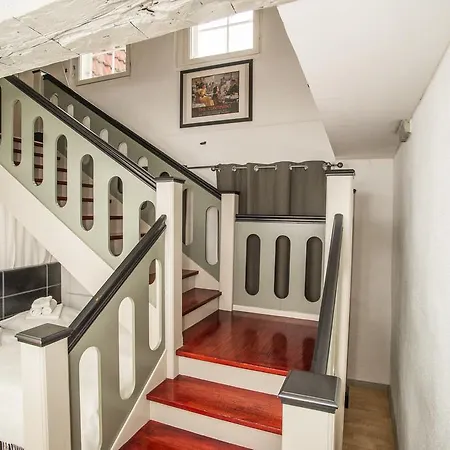 Atelierwohnung Im Altstadthaus *